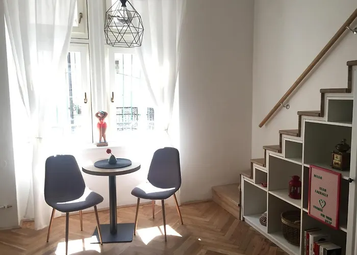 Lovely Downtown Home In Budapest